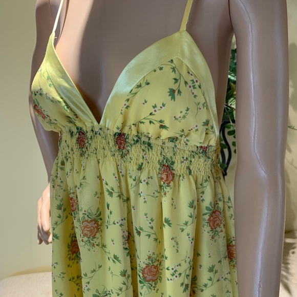 Floral dress twenty one size M - Picture 2 of 7